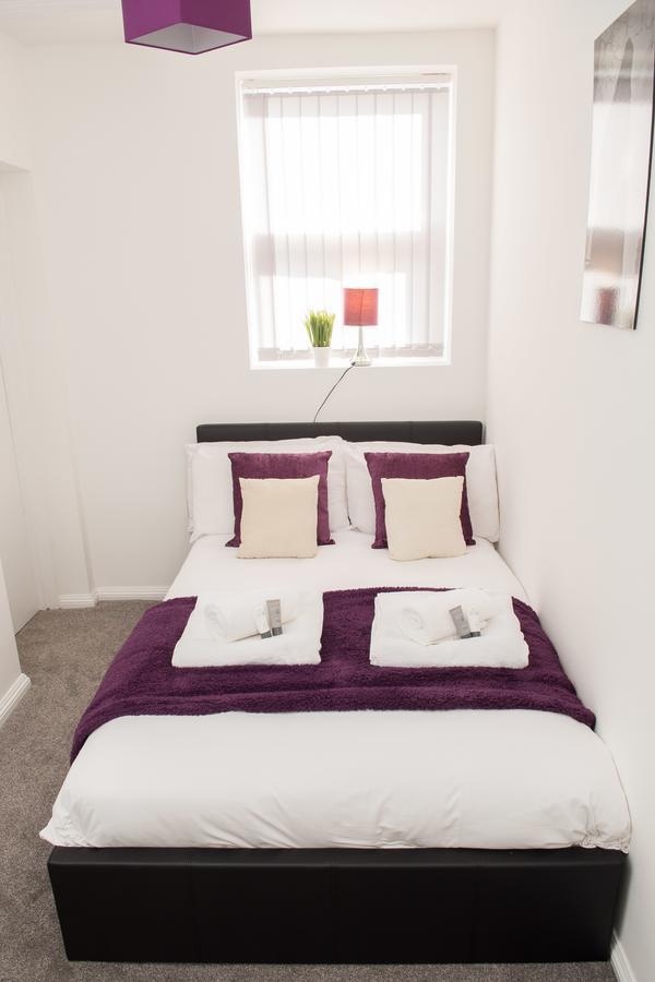 Moseley Mews Village Suites - Purple Бирмингем Экстерьер фото
